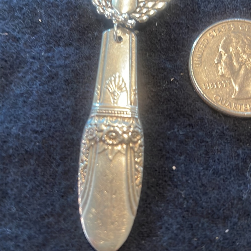 Handmade ornate silver angel pendant/ornament. - Picture 3 of 4